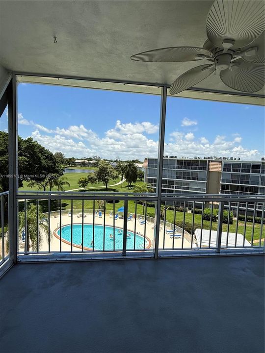 Recientemente alquilado: $2,300 (2 camas, 2 baños, 1421 Pies cuadrados)