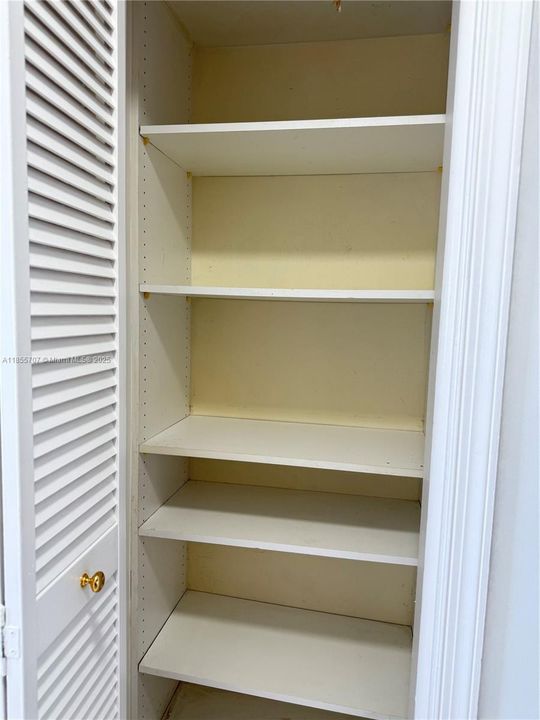 Recientemente alquilado: $2,300 (2 camas, 2 baños, 1421 Pies cuadrados)