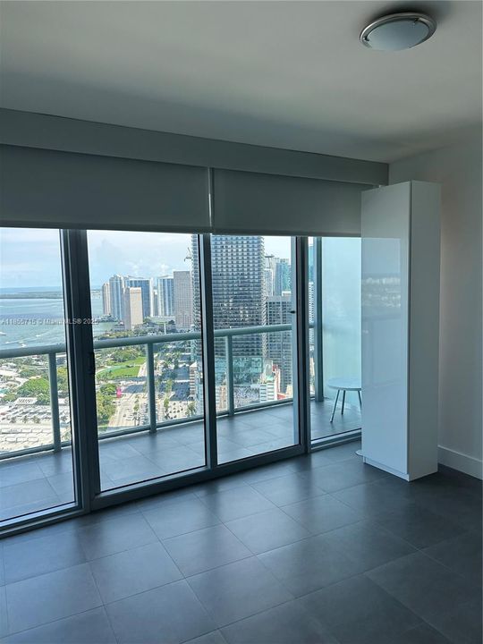 Recently Sold: $630,000 (1 beds, 1 baths, 948 Square Feet)