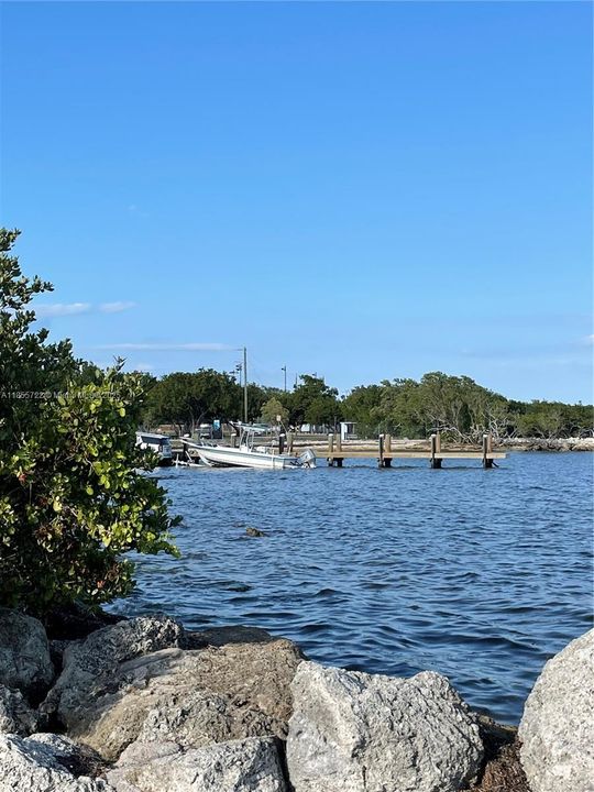 Recently Rented: $1,900 (2 beds, 1 baths, 1036 Square Feet)