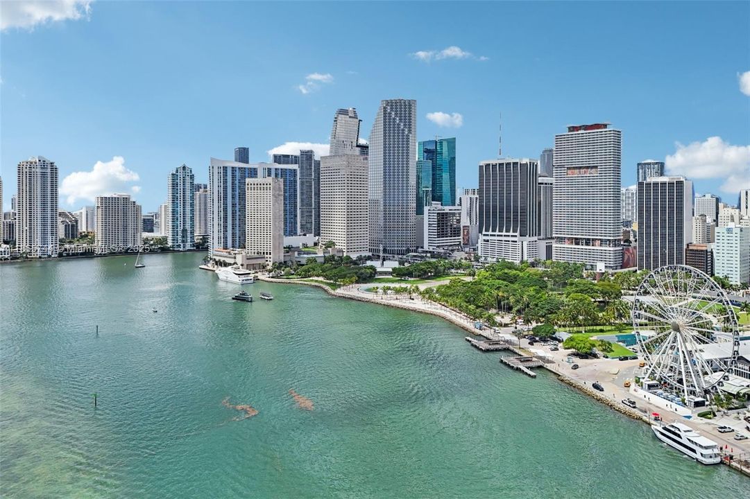 For Sale: $495,000 (1 beds, 1 baths, 846 Square Feet)