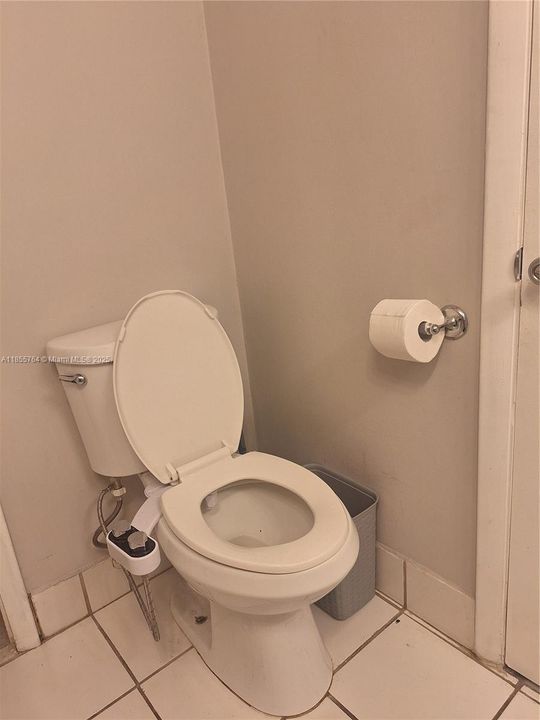 Active With Contract: $149,900 (1 beds, 1 baths, 760 Square Feet)