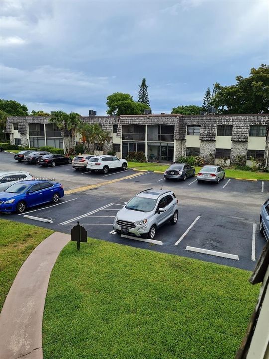 Active With Contract: $149,900 (1 beds, 1 baths, 760 Square Feet)