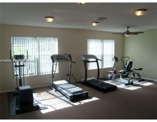 Active With Contract: $149,900 (1 beds, 1 baths, 760 Square Feet)