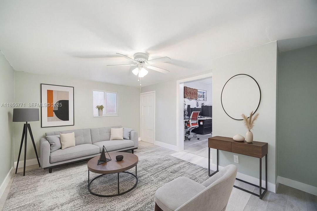 This photo has been virtually staged.