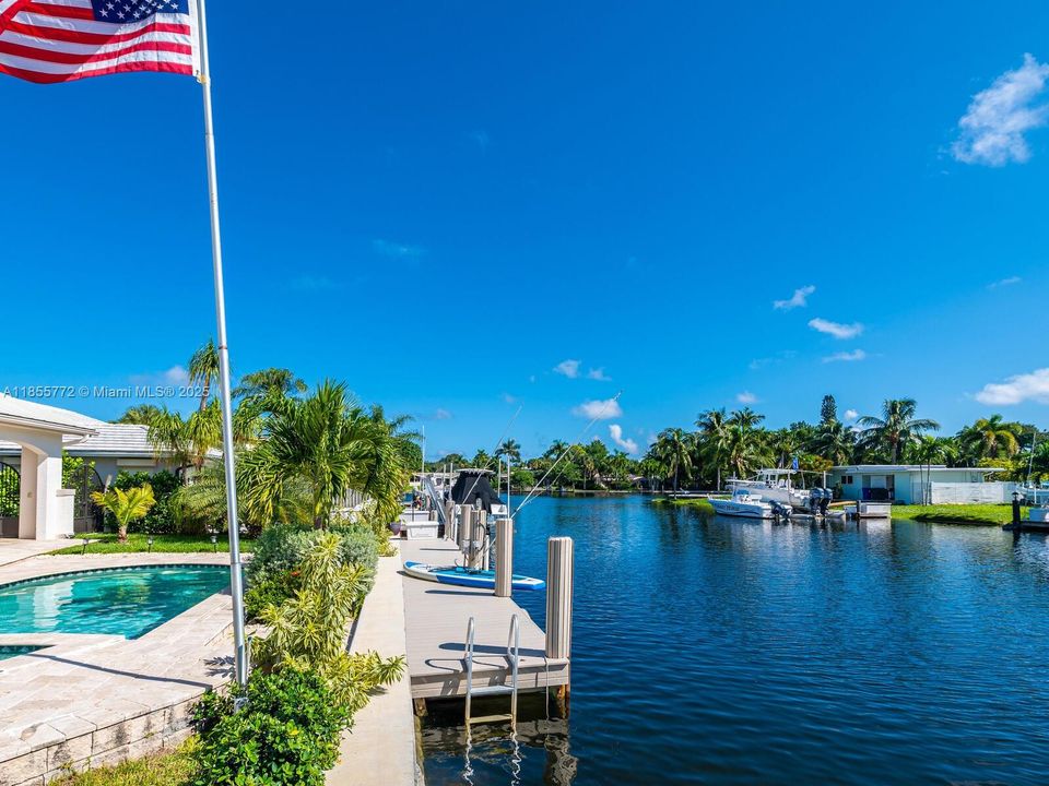 For Rent: $15,000 (3 beds, 2 baths, 1700 Square Feet)