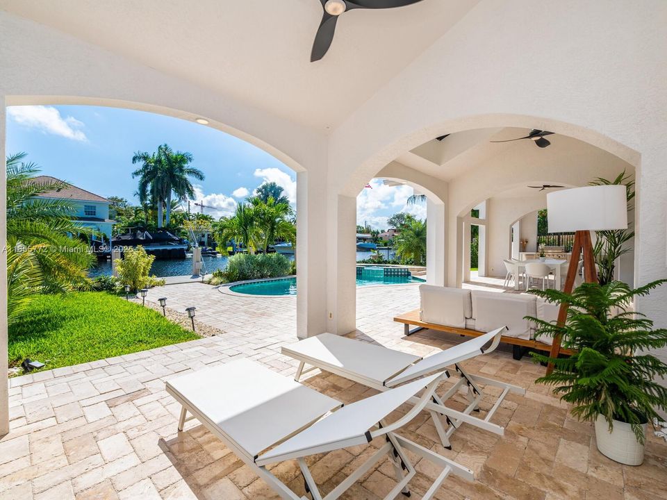 For Rent: $15,000 (3 beds, 2 baths, 1700 Square Feet)