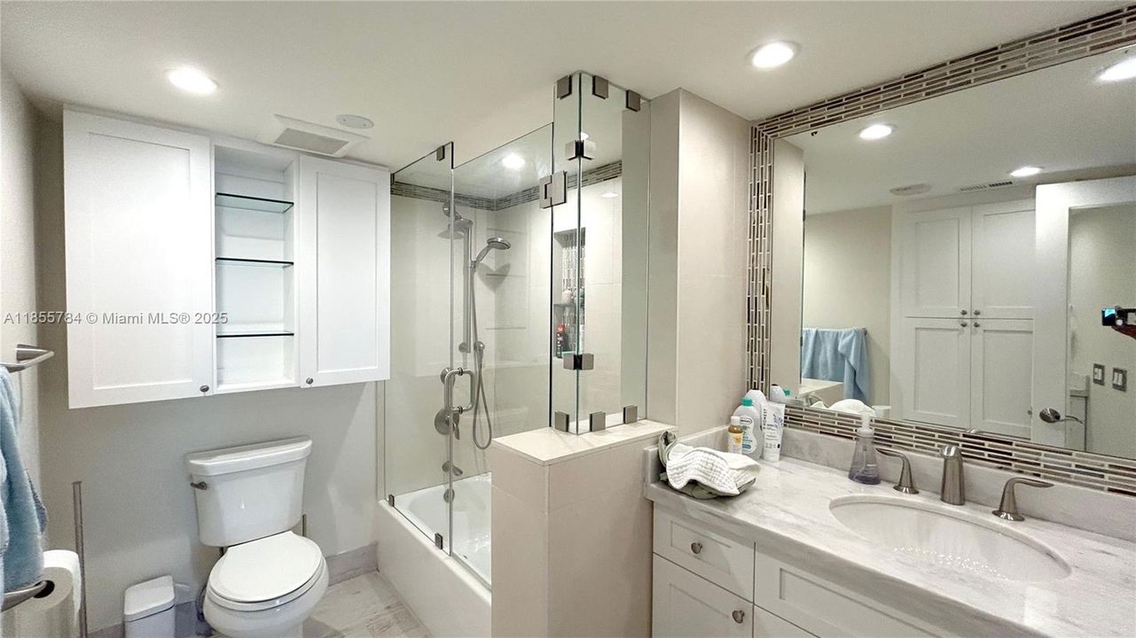 For Sale: $895,000 (2 beds, 2 baths, 1440 Square Feet)