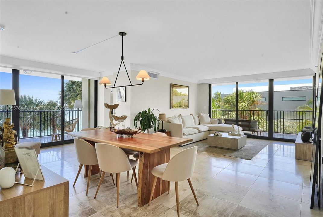 For Sale: $895,000 (2 beds, 2 baths, 1440 Square Feet)