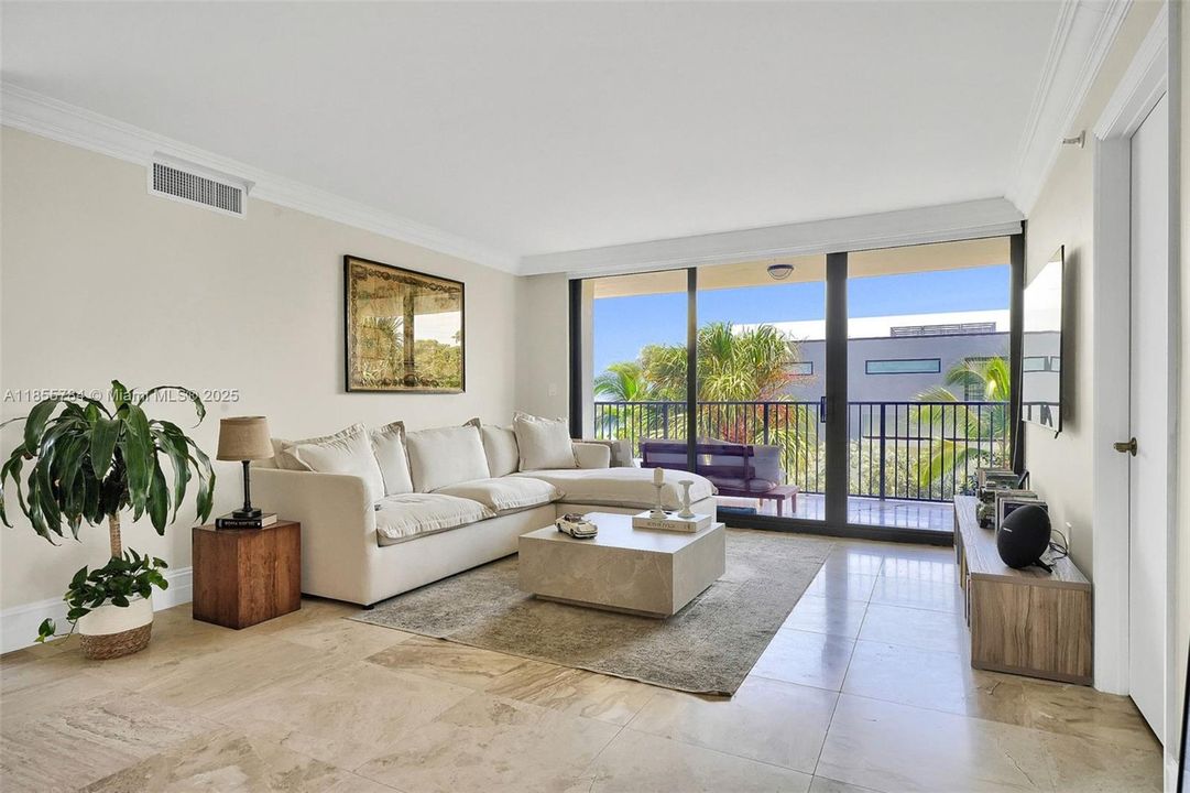 For Sale: $895,000 (2 beds, 2 baths, 1440 Square Feet)