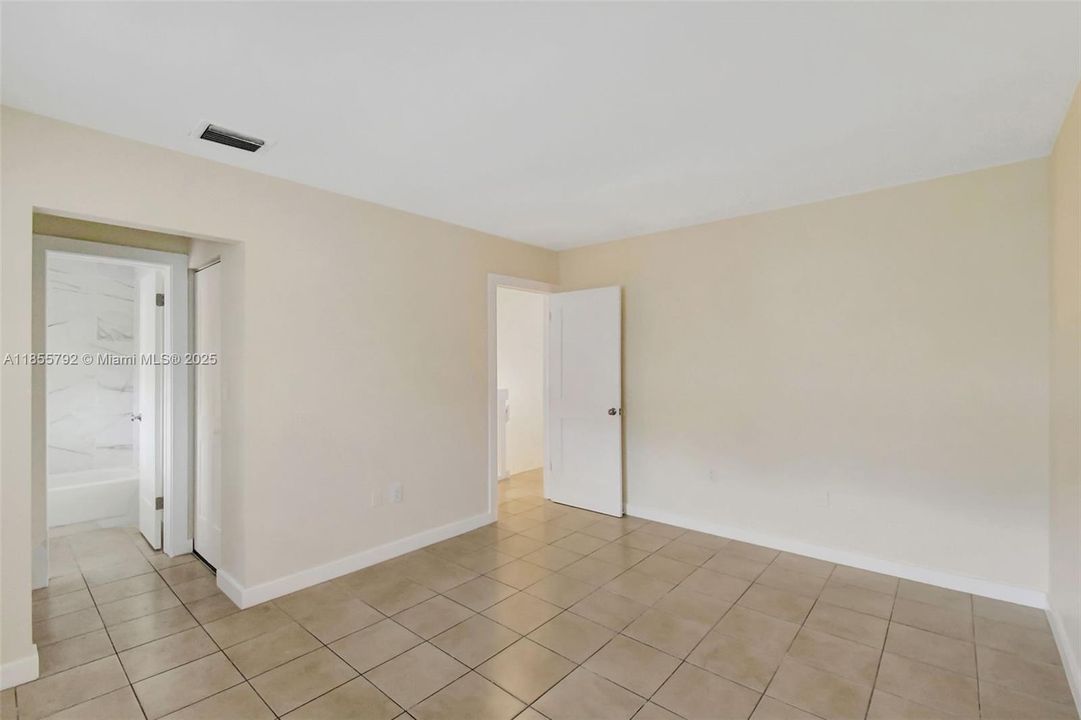 En Venta: $389,900 (2 camas, 2 baños, 1223 Pies cuadrados)