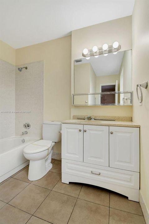 En Venta: $389,900 (2 camas, 2 baños, 1223 Pies cuadrados)