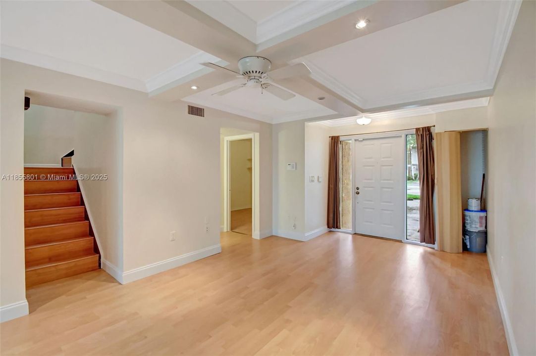 En Venta: $419,900 (3 camas, 3 baños, 1459 Pies cuadrados)