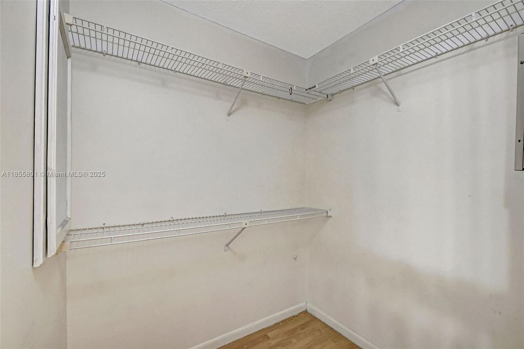 En Venta: $419,900 (3 camas, 3 baños, 1459 Pies cuadrados)