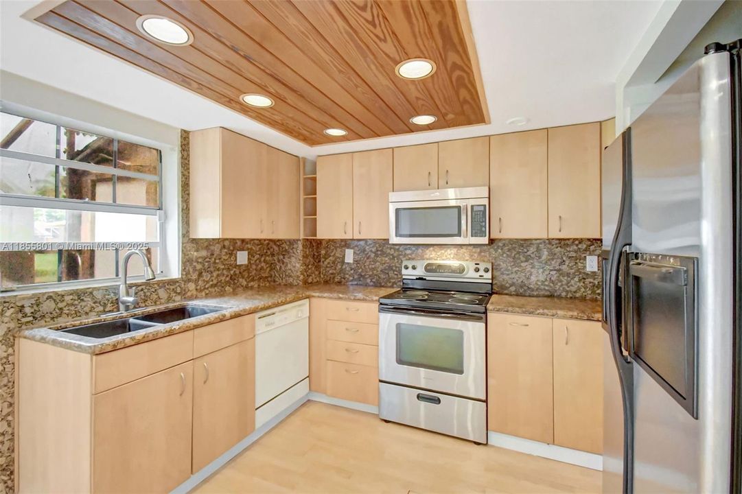 En Venta: $419,900 (3 camas, 3 baños, 1459 Pies cuadrados)