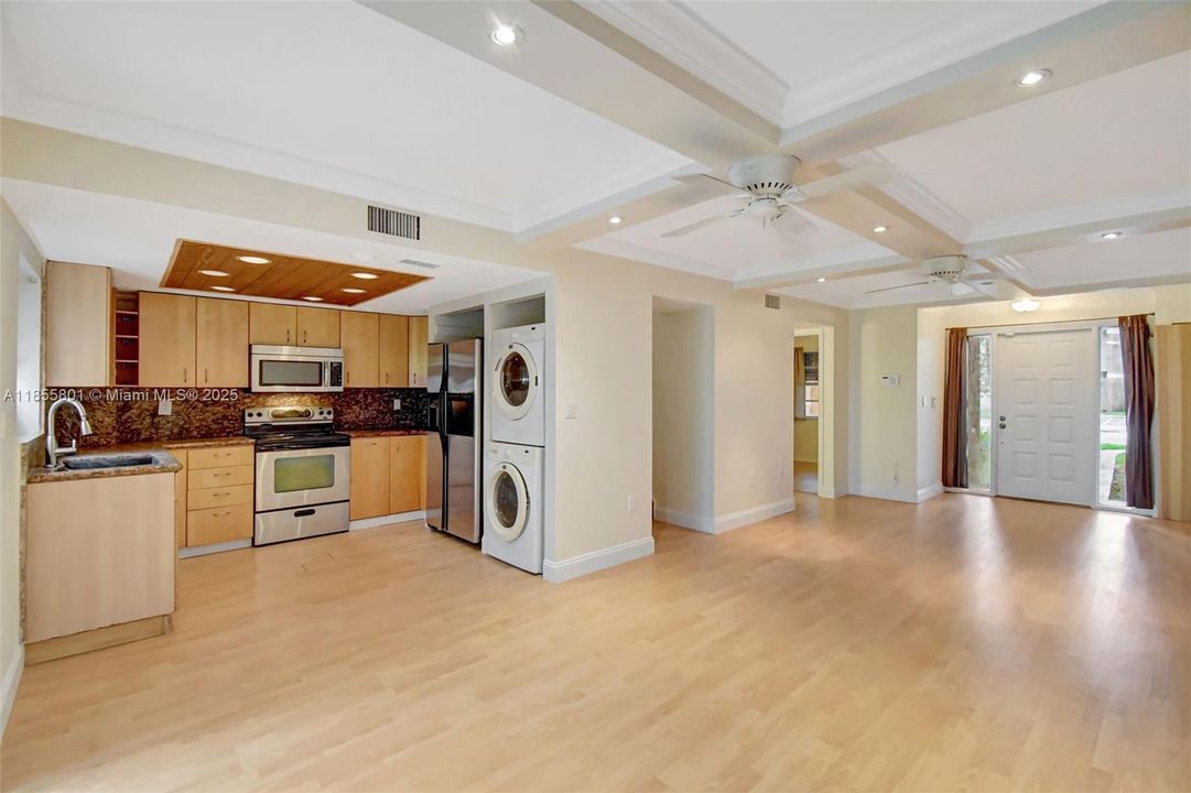 En Venta: $419,900 (3 camas, 3 baños, 1459 Pies cuadrados)