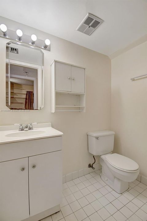 En Venta: $419,900 (3 camas, 3 baños, 1459 Pies cuadrados)