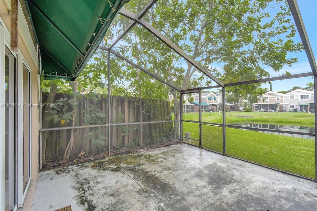 En Venta: $419,900 (3 camas, 3 baños, 1459 Pies cuadrados)