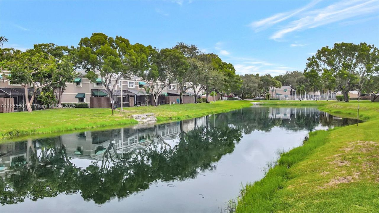 En Venta: $419,900 (3 camas, 3 baños, 1459 Pies cuadrados)