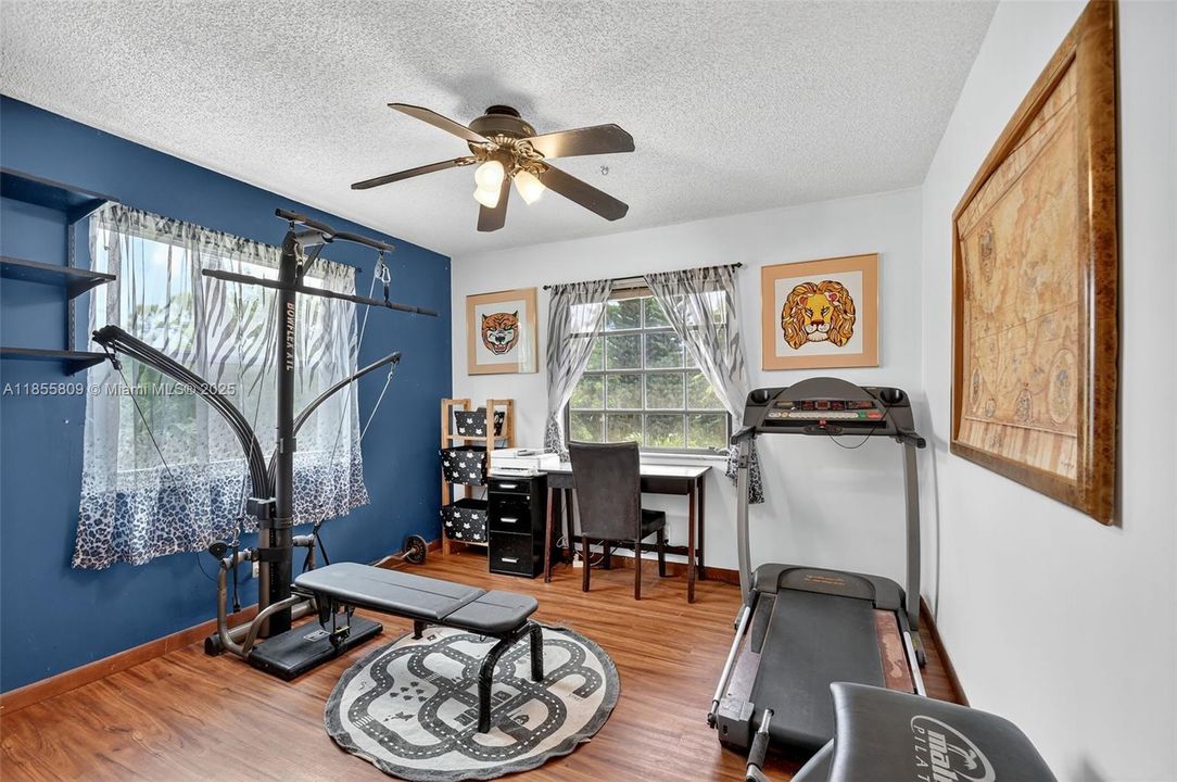 Vendido Recientemente: $750,000 (4 camas, 3 baños, 2824 Pies cuadrados)