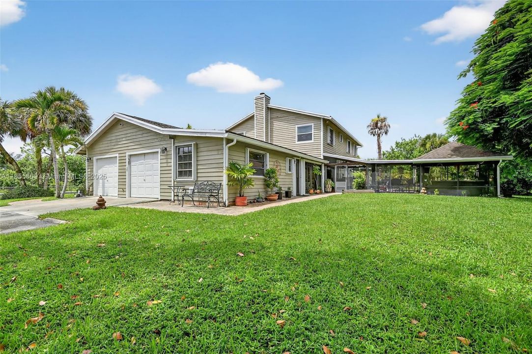 Vendido Recientemente: $750,000 (4 camas, 3 baños, 2824 Pies cuadrados)