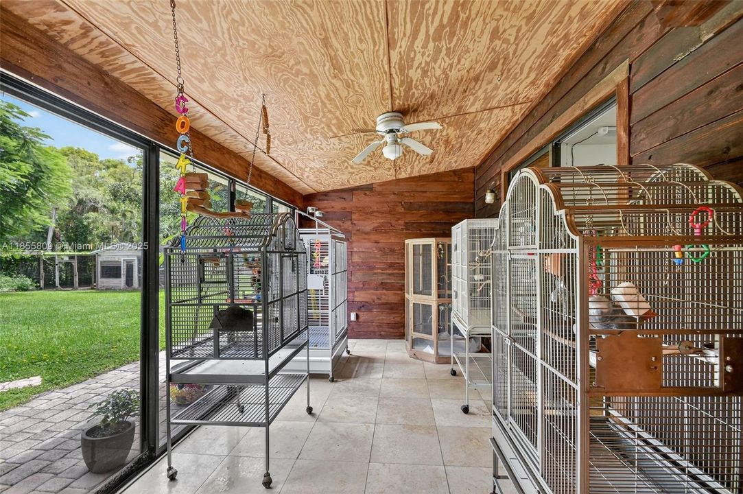 Vendido Recientemente: $750,000 (4 camas, 3 baños, 2824 Pies cuadrados)