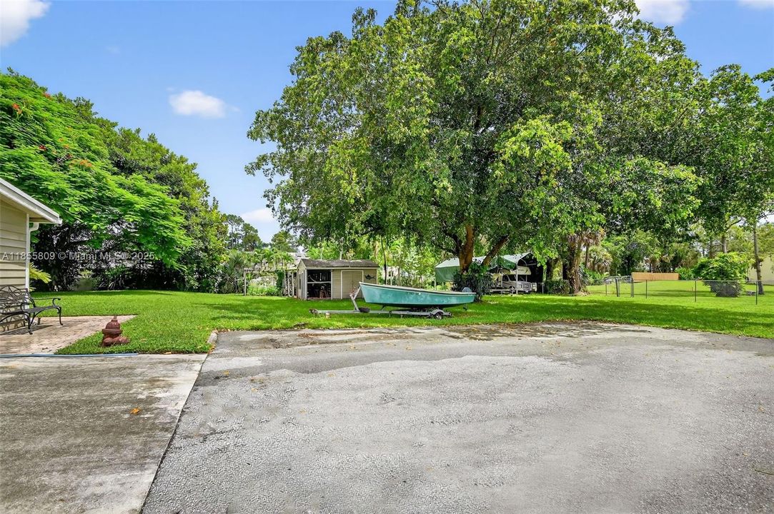 Vendido Recientemente: $750,000 (4 camas, 3 baños, 2824 Pies cuadrados)