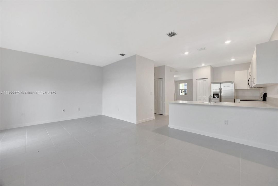 Active With Contract: $3,800 (4 beds, 2 baths, 1838 Square Feet)