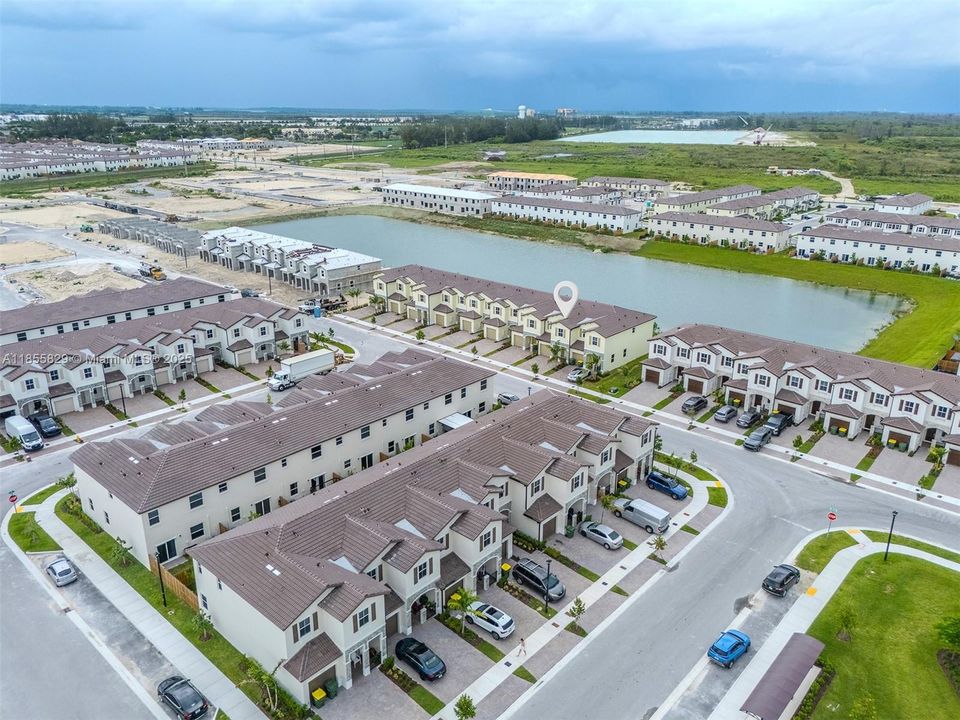 Active With Contract: $3,800 (4 beds, 2 baths, 1838 Square Feet)