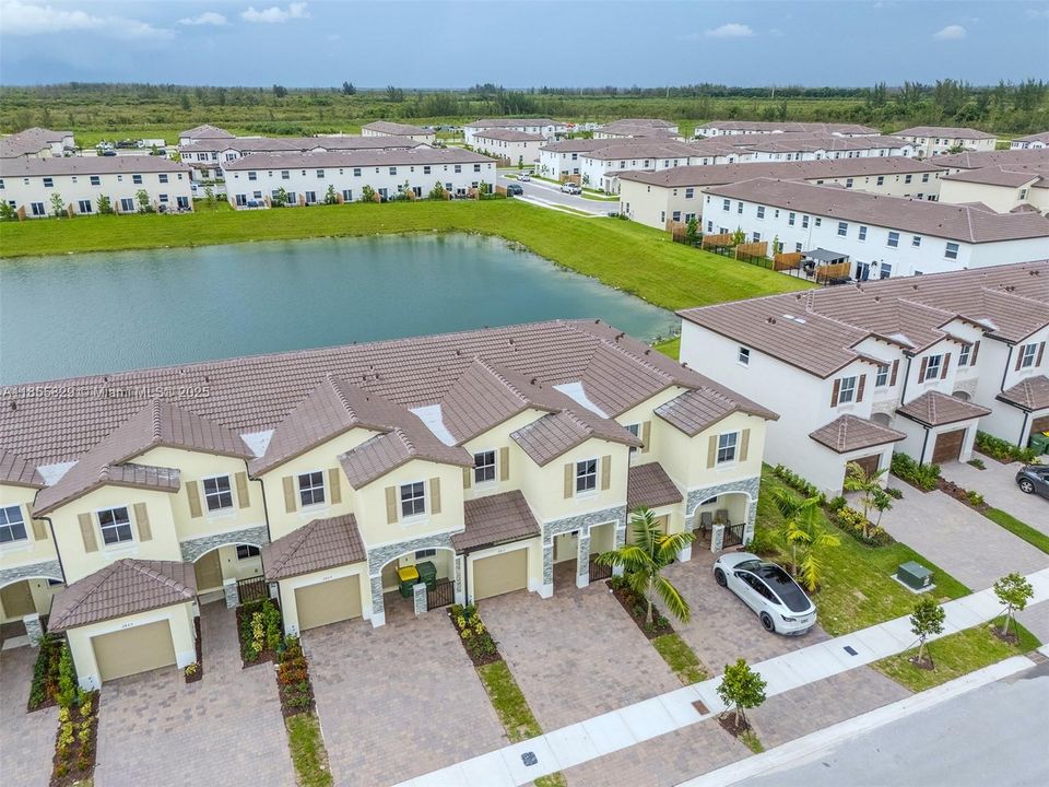 Active With Contract: $3,800 (4 beds, 2 baths, 1838 Square Feet)