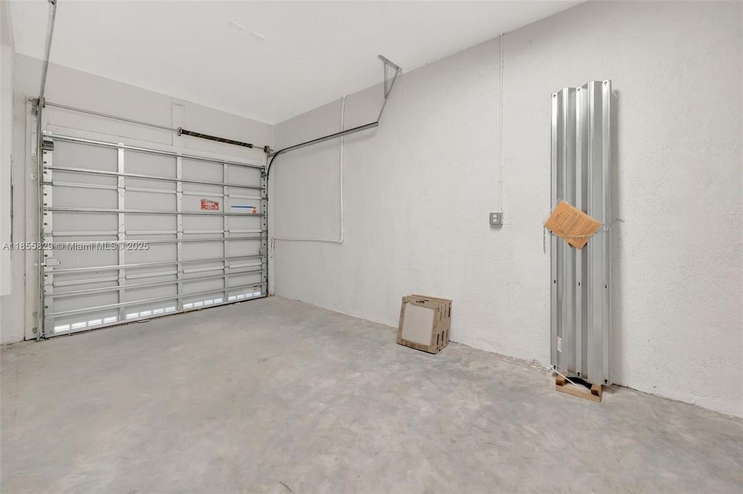 Active With Contract: $3,800 (4 beds, 2 baths, 1838 Square Feet)