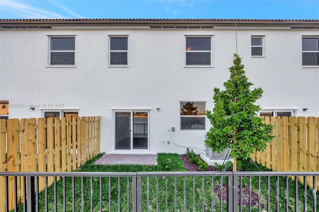 Active With Contract: $3,800 (4 beds, 2 baths, 1838 Square Feet)