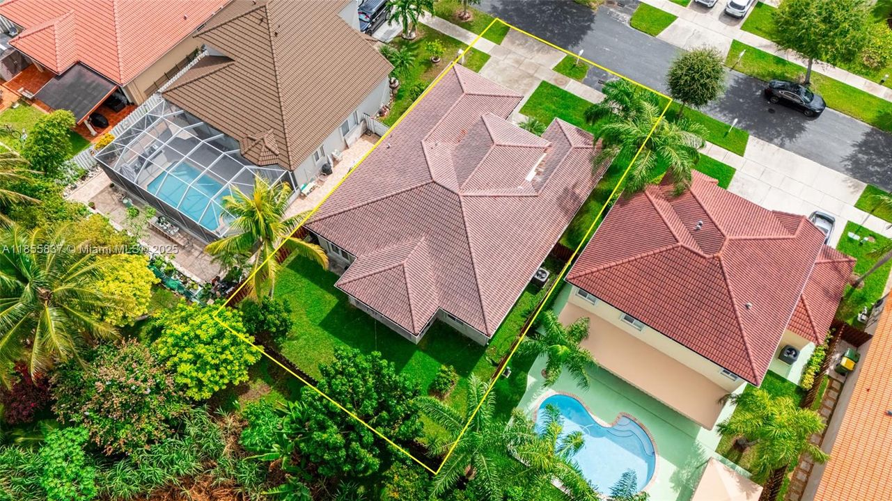 На продажу: $570,000 (4 спален, 3 ванн, 2118 Квадратных фут)