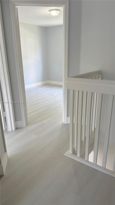 Active With Contract: $3,000 (3 beds, 2 baths, 1263 Square Feet)