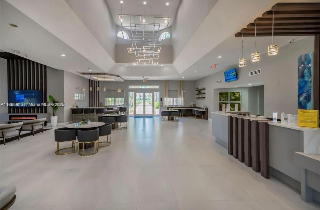 Active With Contract: $3,000 (3 beds, 2 baths, 1263 Square Feet)