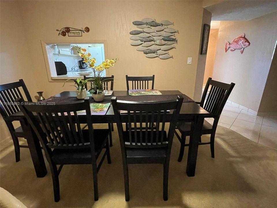 For Sale: $160,000 (2 beds, 2 baths, 1270 Square Feet)