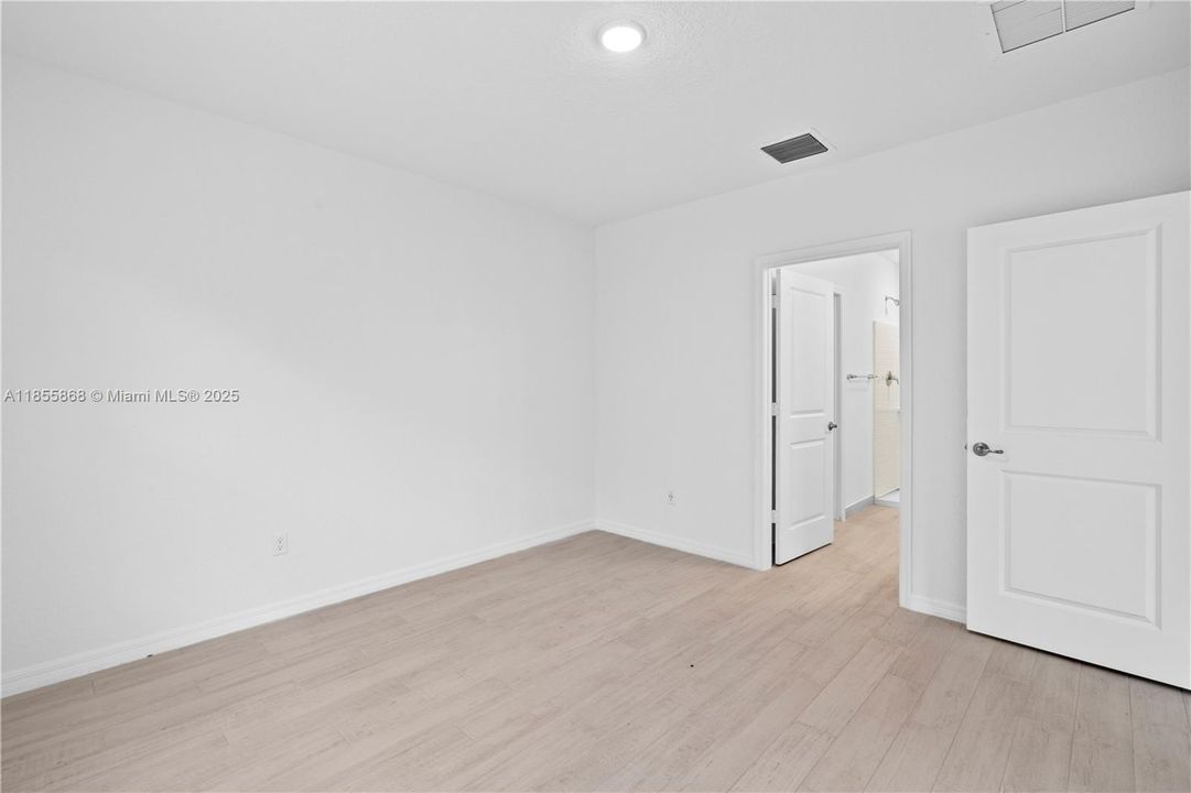 Недавно арендовано: $2,500 (4 спален, 2 ванн, 0 Квадратных фут)