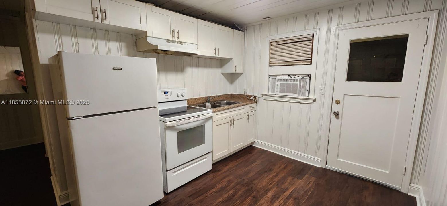 待售: $360,000 (0 贝兹, 0 浴室, 0 平方英尺)