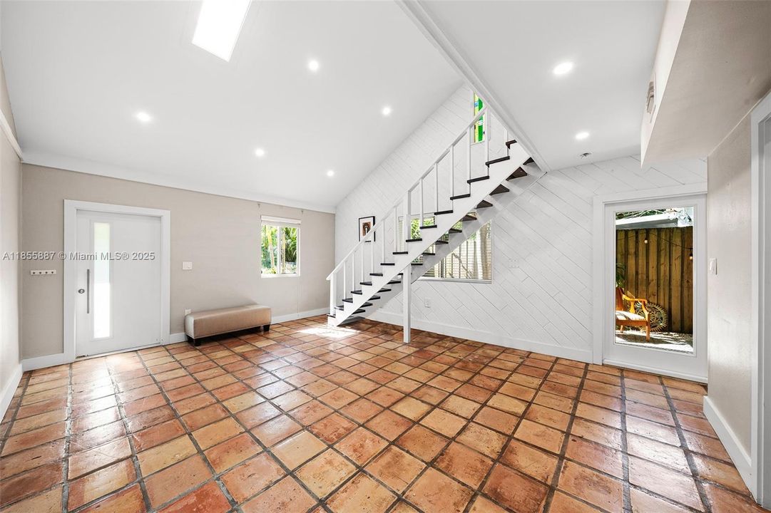 Activo con contrato: $2,699,000 (0 camas, 0 baños, 2819 Pies cuadrados)