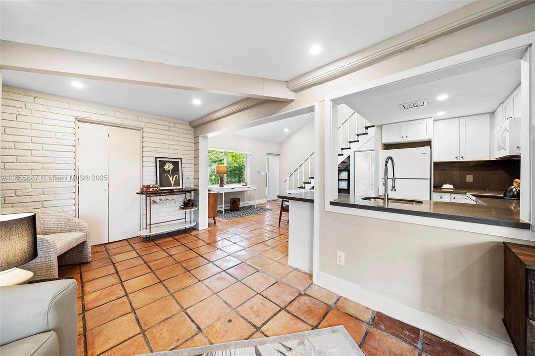 Activo con contrato: $2,699,000 (0 camas, 0 baños, 2819 Pies cuadrados)