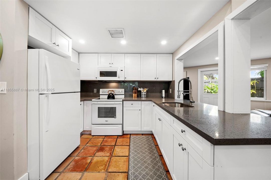 Activo con contrato: $2,699,000 (0 camas, 0 baños, 2819 Pies cuadrados)