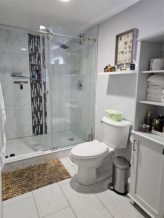 待售: $295,900 (2 贝兹, 1 浴室, 1075 平方英尺)