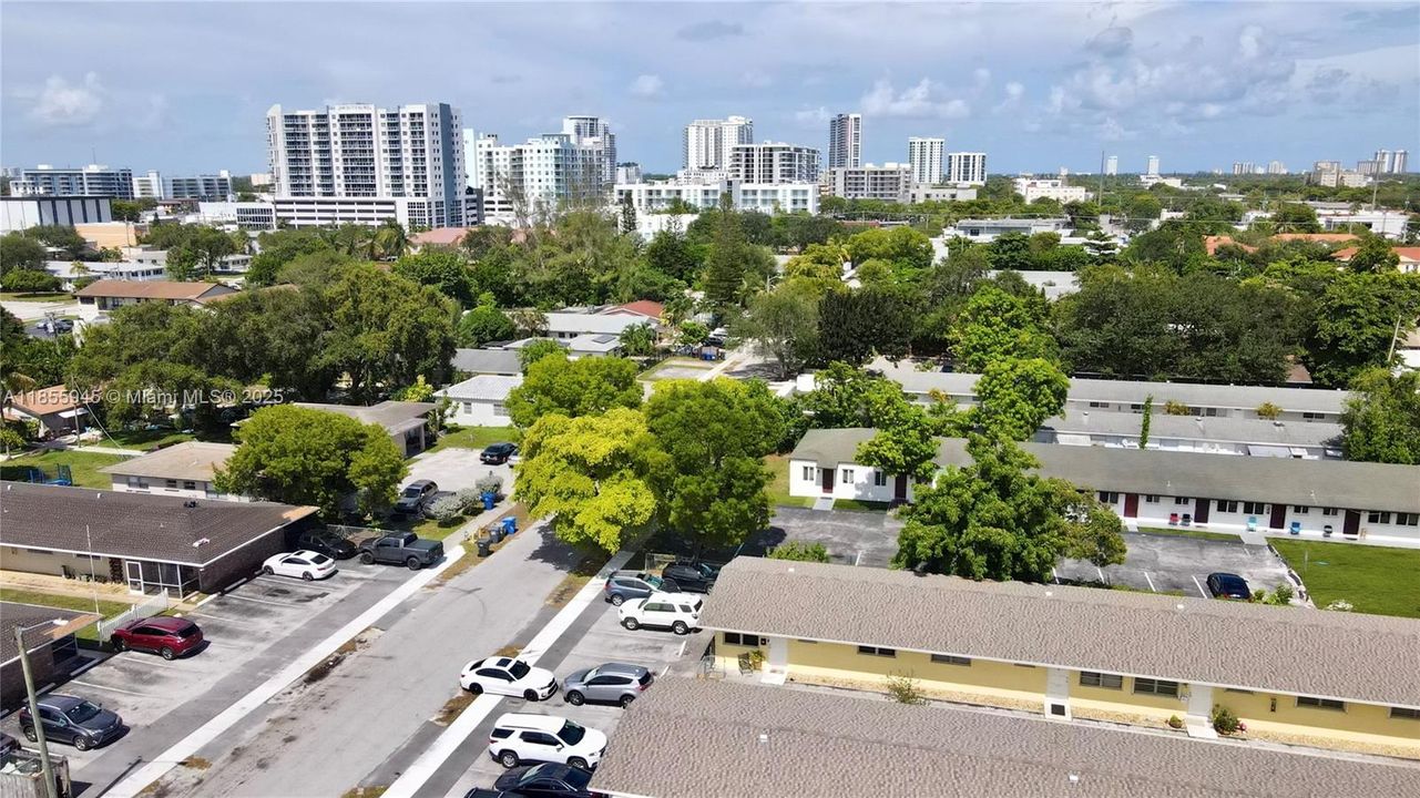 For Sale: $137,500 (2 beds, 1 baths, 746 Square Feet)