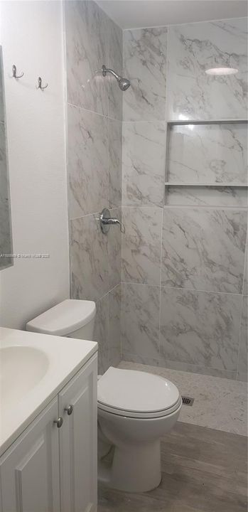 For Sale: $320,000 (3 beds, 3 baths, 1290 Square Feet)