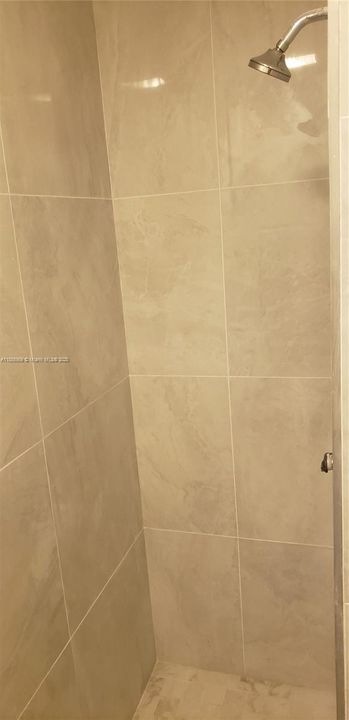 For Sale: $320,000 (3 beds, 3 baths, 1290 Square Feet)