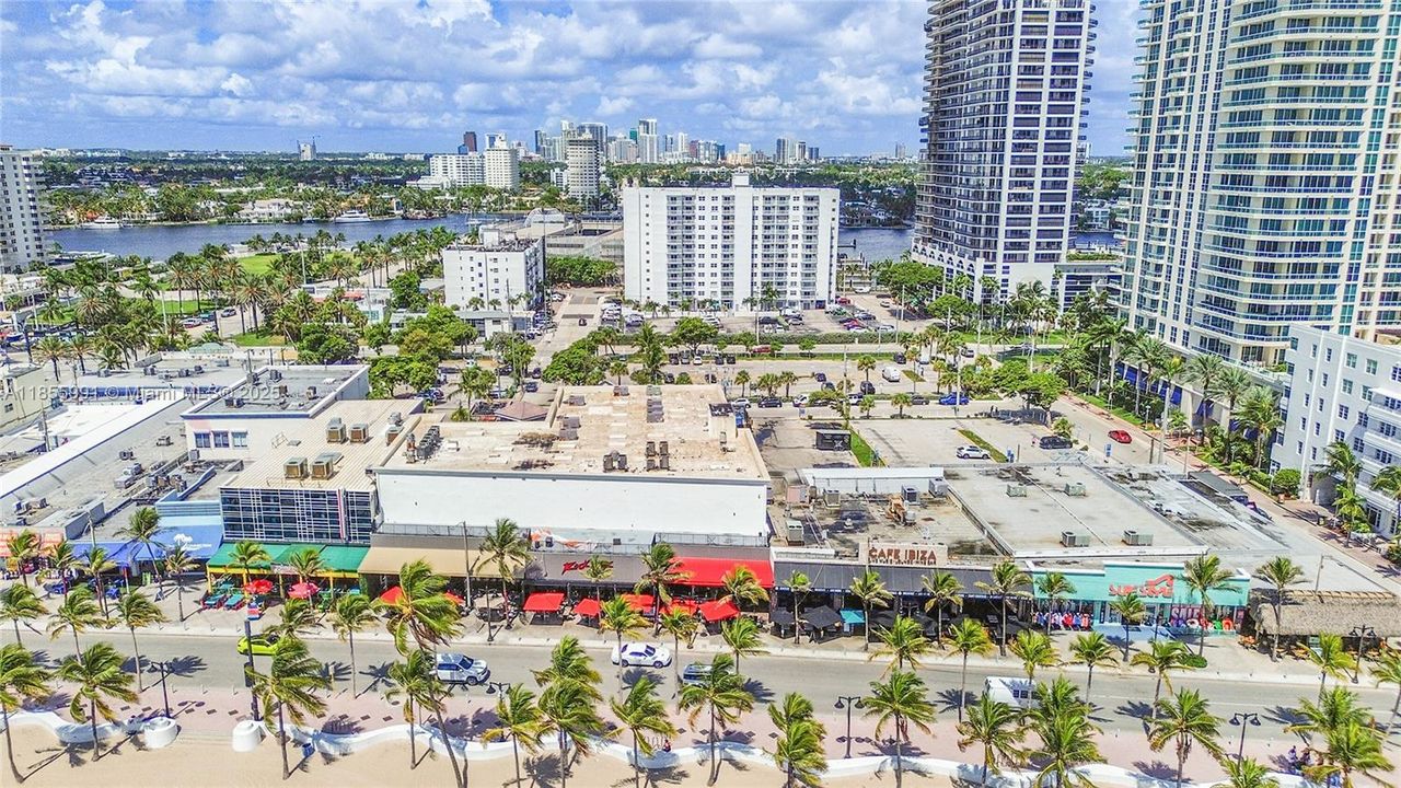 На продажу: $445,000 (2 спален, 1 ванн, 756 Квадратных фут)