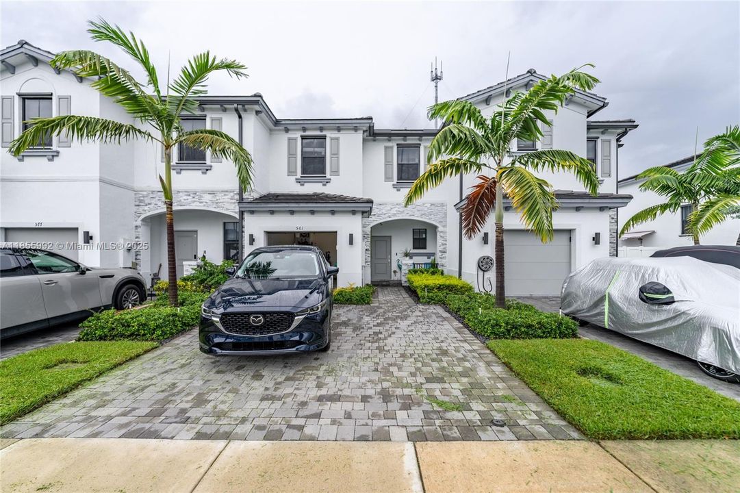 На продажу: $558,000 (3 спален, 2 ванн, 1344 Квадратных фут)