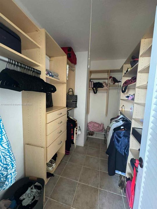 На продажу: $724,000 (1 спален, 1 ванн, 1008 Квадратных фут)