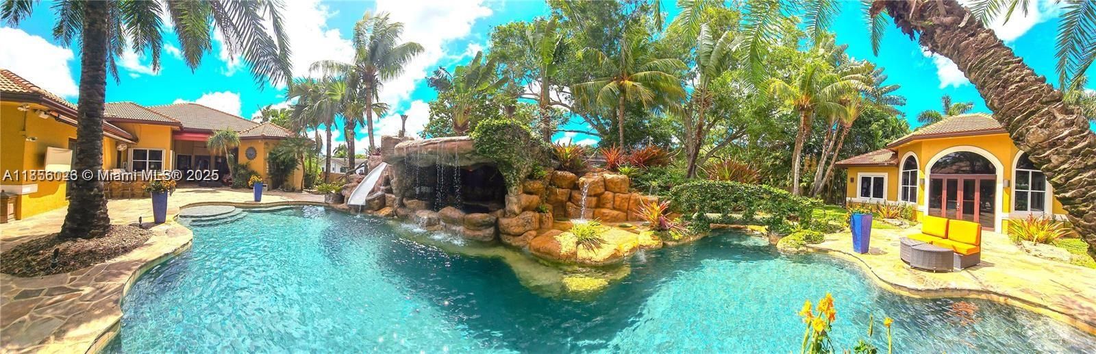 En Venta: $4,200,000 (6 camas, 4 baños, 4580 Pies cuadrados)