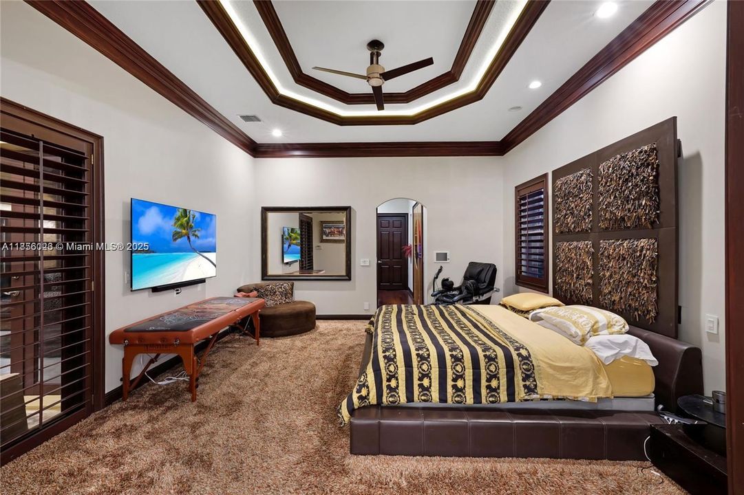 En Venta: $4,200,000 (6 camas, 4 baños, 4580 Pies cuadrados)